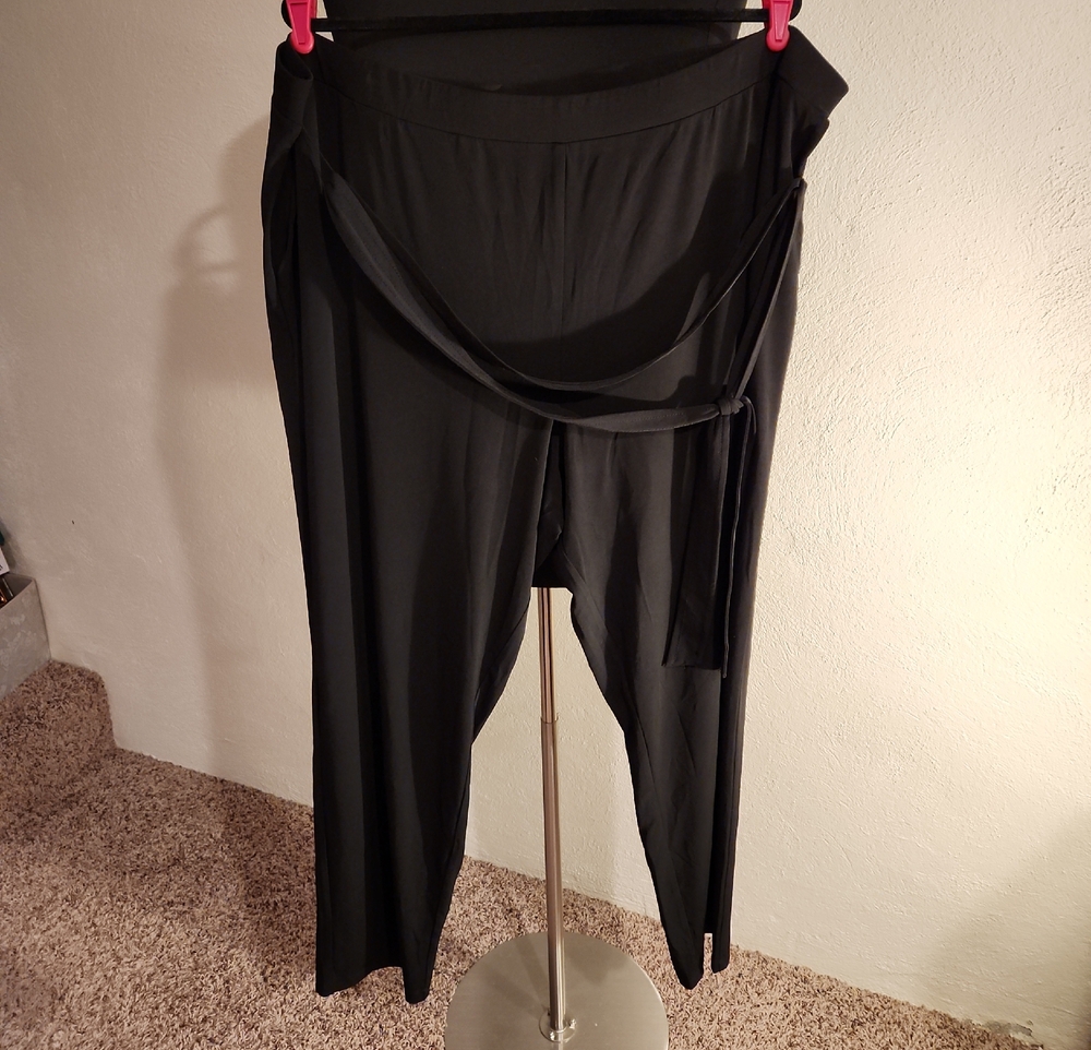 Susan Graver Black Pull On Pants With Tie Belt Size 3X NWOT